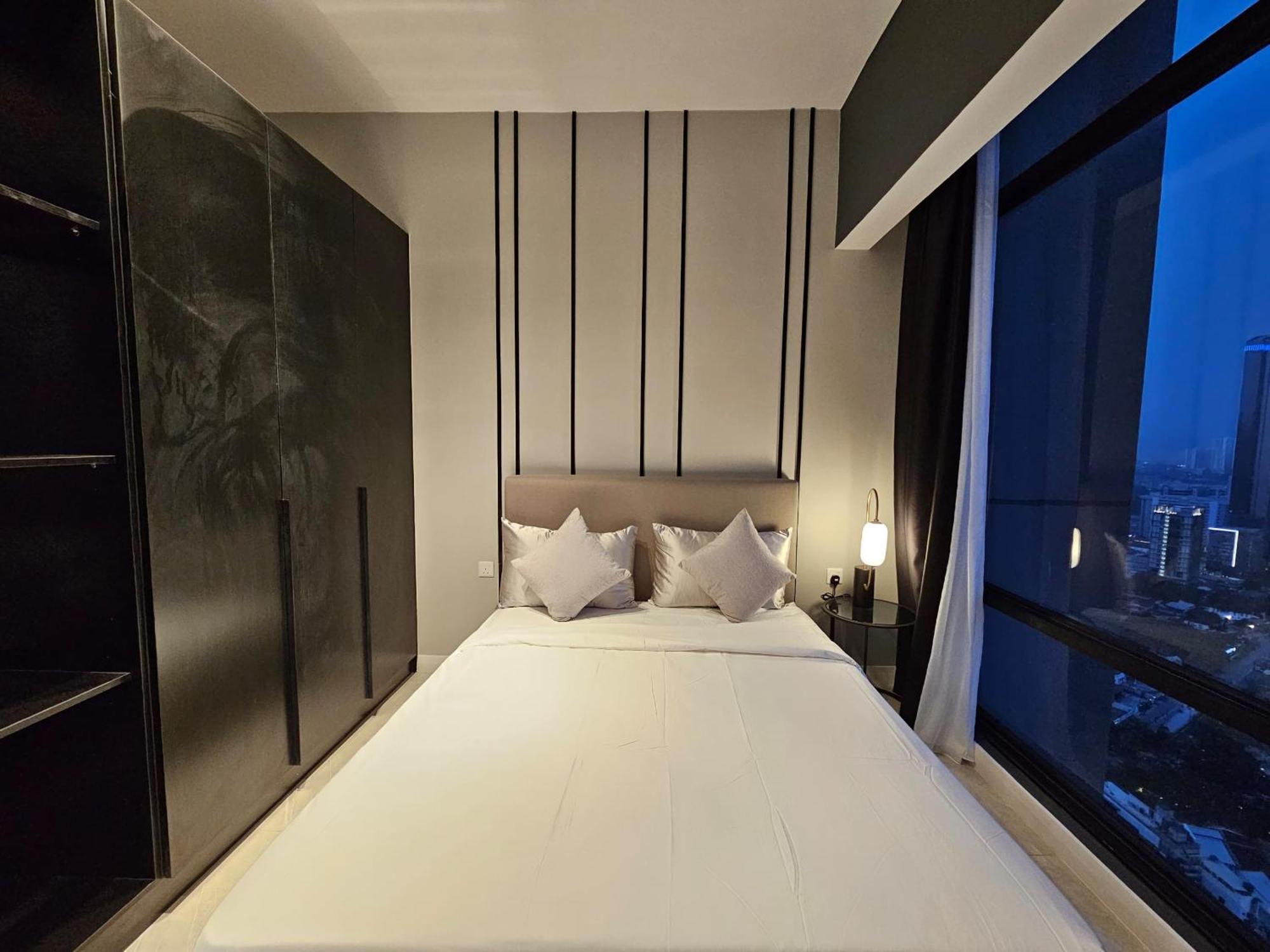 1 Min To Pavilion Bukit Bintang Luna Suites Kuala Lumpur Ngoại thất bức ảnh