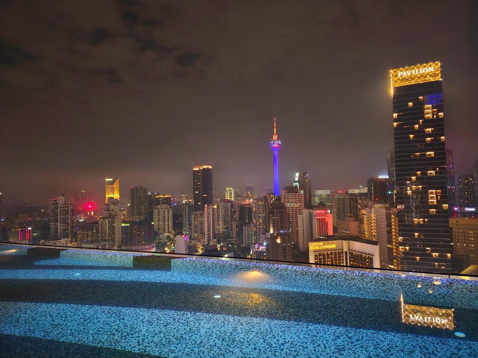 1 Min To Pavilion Bukit Bintang Luna Suites Kuala Lumpur Ngoại thất bức ảnh
