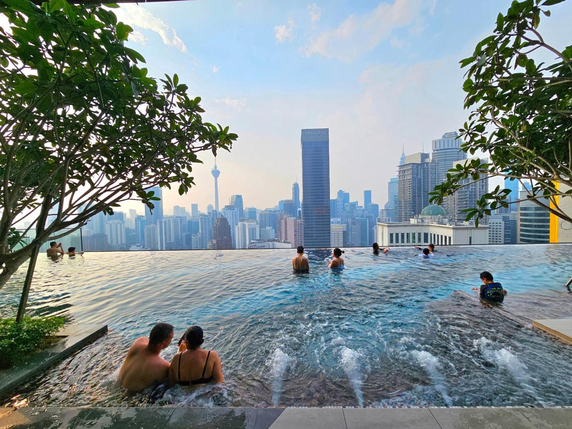1 Min To Pavilion Bukit Bintang Luna Suites Kuala Lumpur Ngoại thất bức ảnh