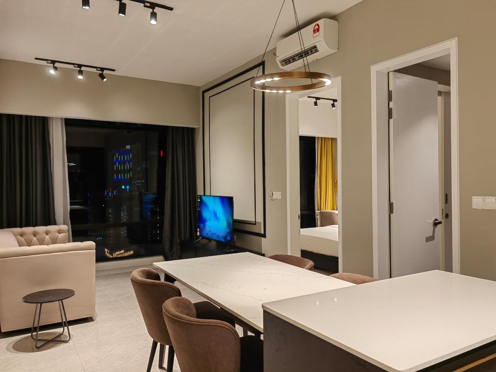 1 Min To Pavilion Bukit Bintang Luna Suites Kuala Lumpur Ngoại thất bức ảnh