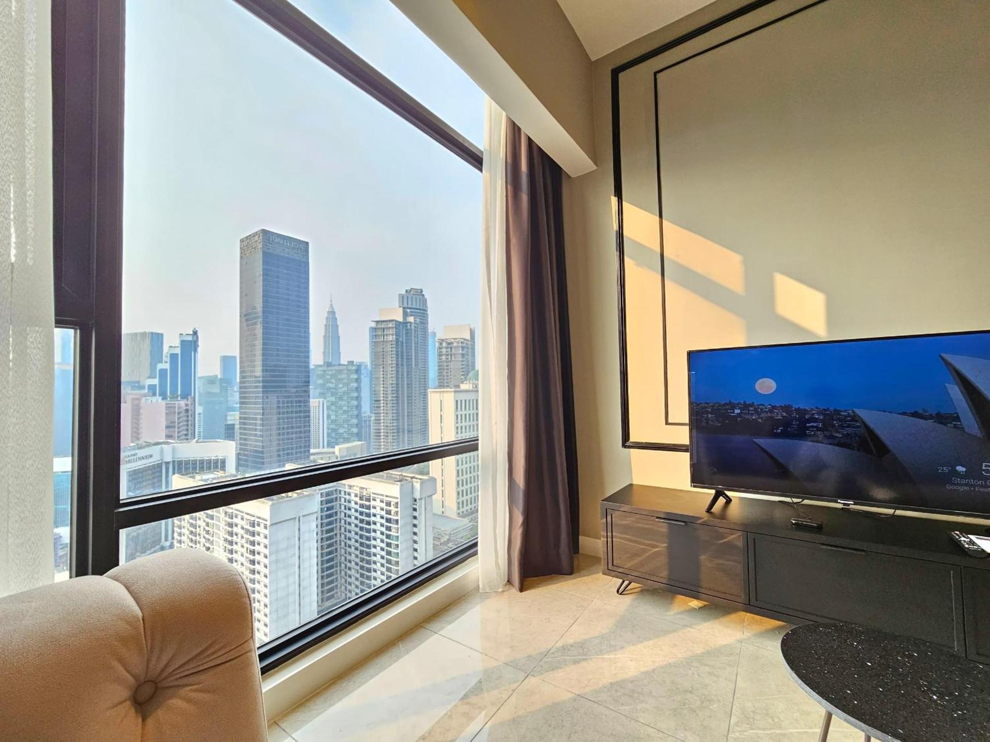 1 Min To Pavilion Bukit Bintang Luna Suites Kuala Lumpur Ngoại thất bức ảnh